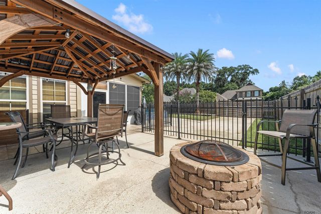 37276 Renaissance Dr, Prairieville, LA 70769