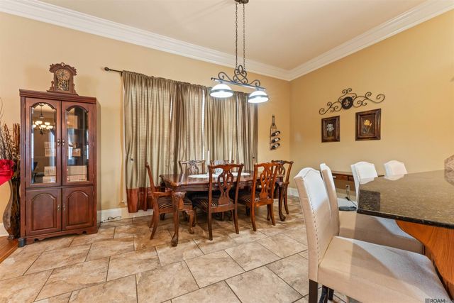 37276 Renaissance Dr, Prairieville, LA 70769