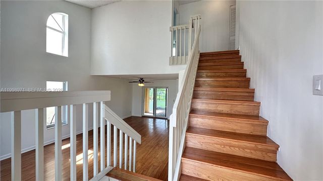 1141 Scarborough Dr, Davie, FL 33324