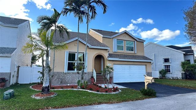 1141 Scarborough Dr, Davie, FL 33324