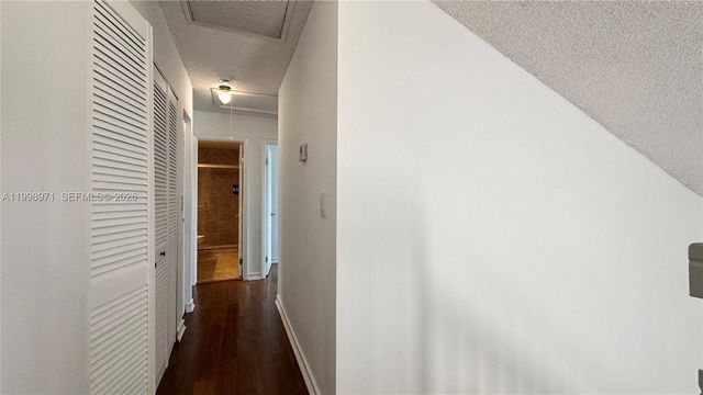 1141 Scarborough Dr, Davie, FL 33324