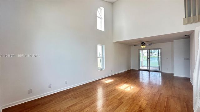 1141 Scarborough Dr, Davie, FL 33324