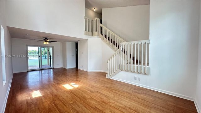 1141 Scarborough Dr, Davie, FL 33324