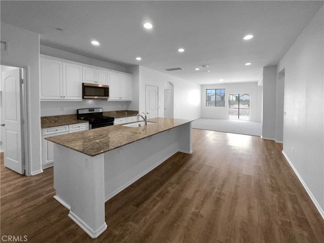 15134 Paseo Verde Place, Victorville, CA 92394