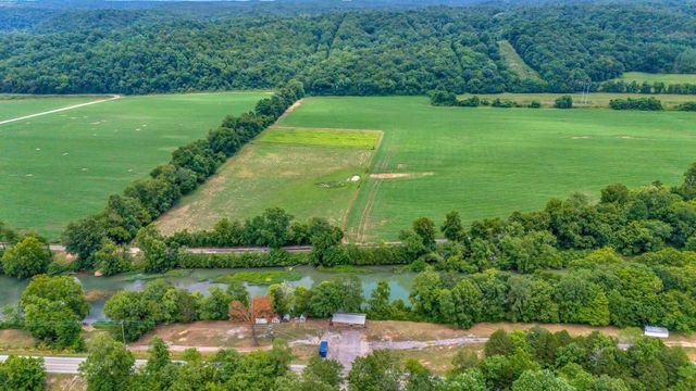 1076 Hwy 13 North, Lobelville, TN 37097