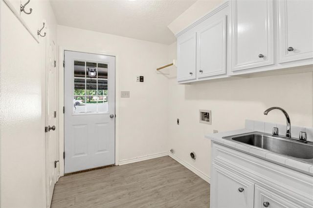 1010 Mockingbird Lane, Richwood, TX 77531