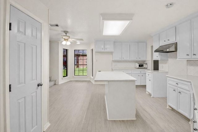 1010 Mockingbird Lane, Richwood, TX 77531