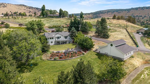 1710 Alisa Lane, Klamath Falls, OR 97601