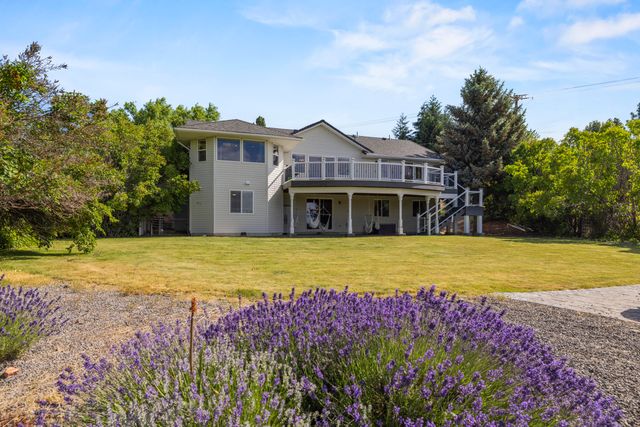 1710 Alisa Lane, Klamath Falls, OR 97601