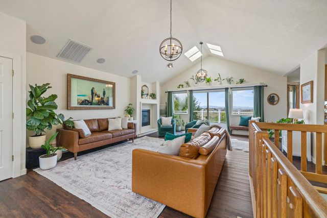 1710 Alisa Lane, Klamath Falls, OR 97601