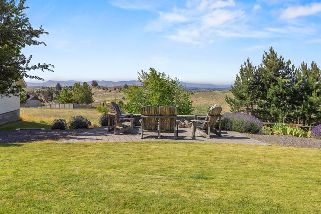 1710 Alisa Lane, Klamath Falls, OR 97601