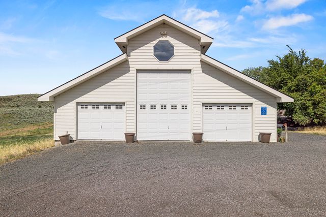 1710 Alisa Lane, Klamath Falls, OR 97601