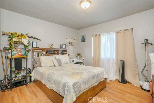 11936 Neenach, Sun Valley (los Angeles), CA 91352