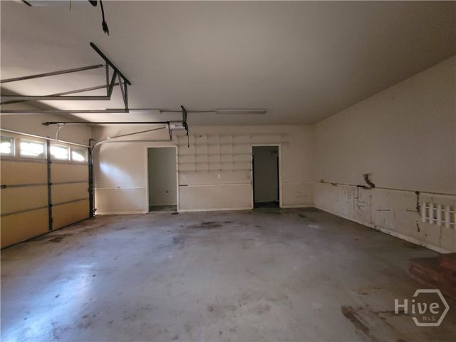 221 Lyman Hall, Savannah, GA 31410