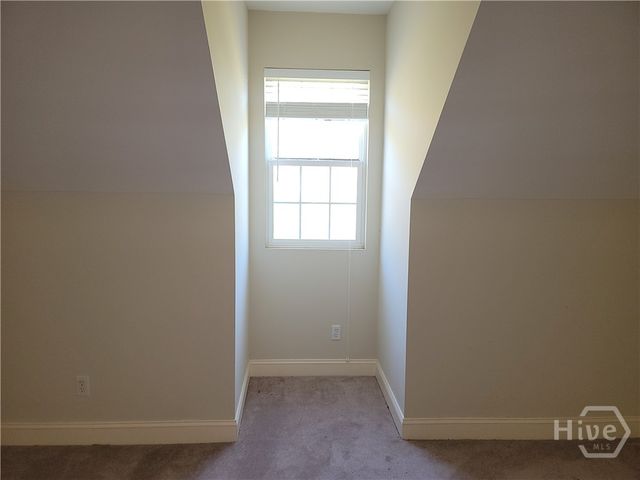 221 Lyman Hall, Savannah, GA 31410