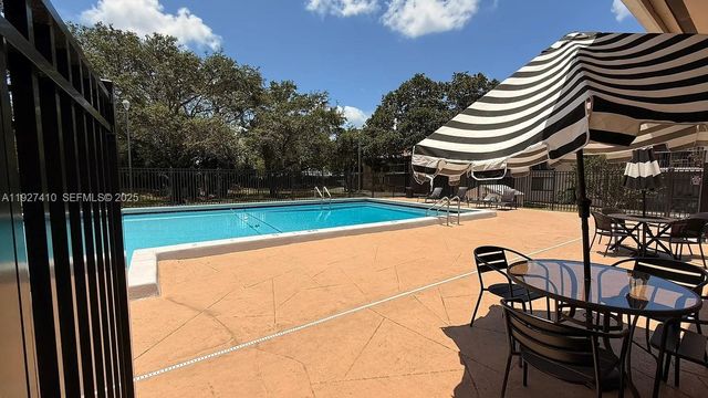 5855 Washington St 91, Hollywood, FL 33023