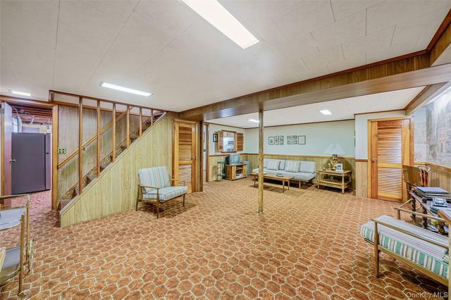 81 Landau Avenue, Elmont, NY 11003