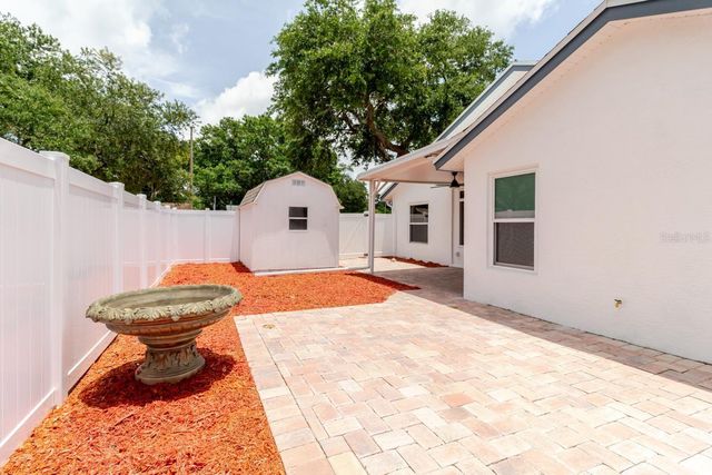 8949 106TH AVENUE N, Seminole, FL 33777