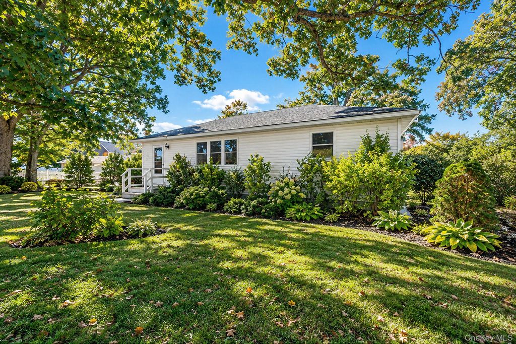 138 Central Avenue, Patchogue, NY 11772 — photo 3