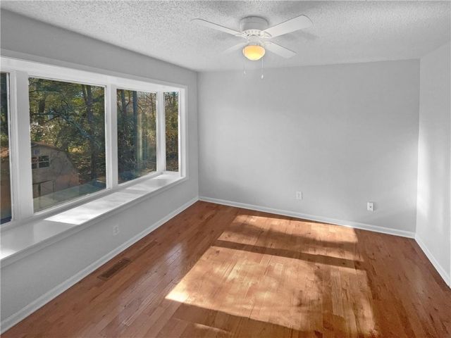 21 Wayne SW Drive, Cartersville, GA 30120