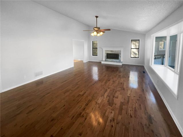 21 Wayne SW Drive, Cartersville, GA 30120