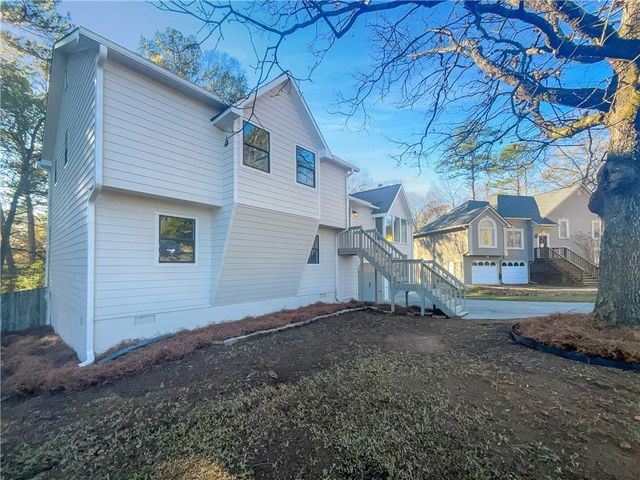 21 Wayne SW Drive, Cartersville, GA 30120