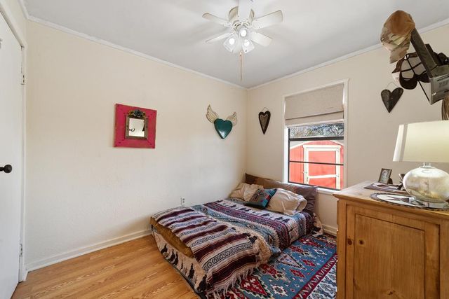 117 Reading, Center Point, TX 78010