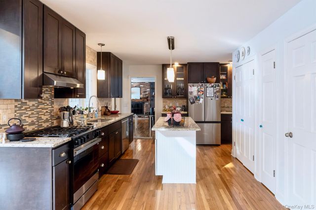 36 Arnold Drive, Kingston, NY 12401