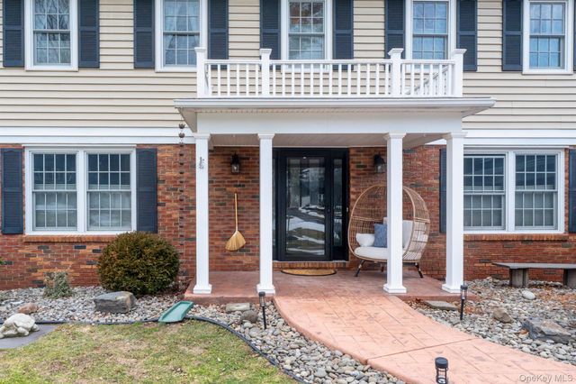 36 Arnold Drive, Kingston, NY 12401