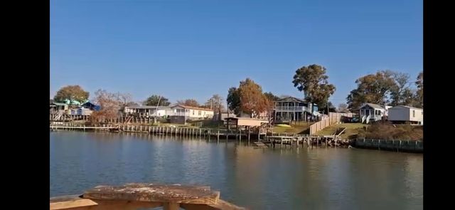 3110 Bay Oaks Harbor Drive, Baytown, TX 77523