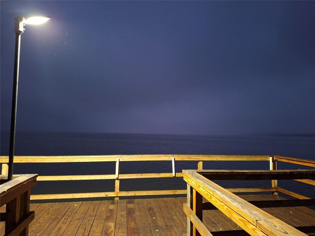 3110 Bay Oaks Harbor Drive, Baytown, TX 77523