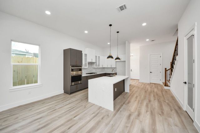 2911 Wichita Street, Houston, TX 77004