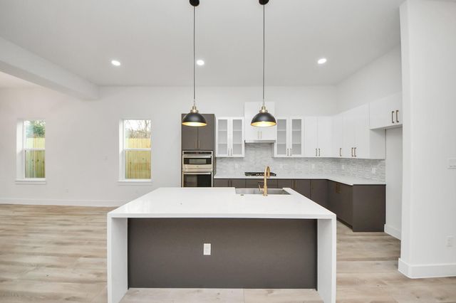 2911 Wichita Street, Houston, TX 77004