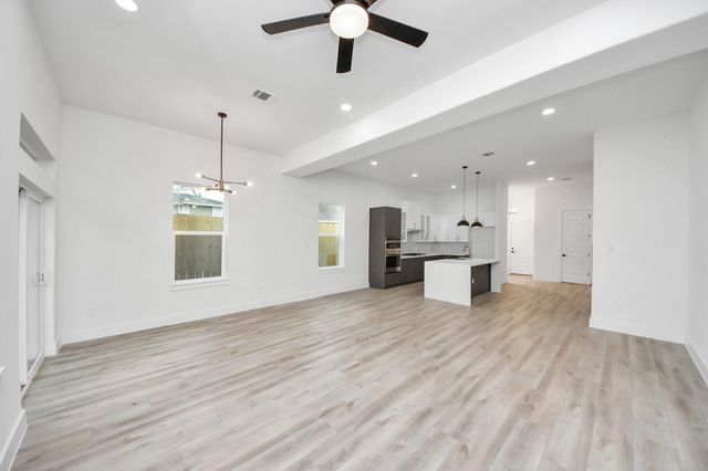 2911 Wichita Street, Houston, TX 77004