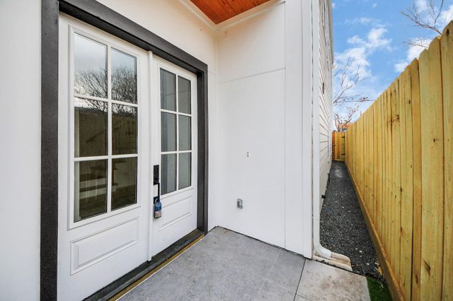 2911 Wichita Street, Houston, TX 77004