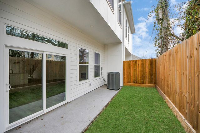 2911 Wichita Street, Houston, TX 77004
