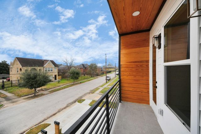 2911 Wichita Street, Houston, TX 77004