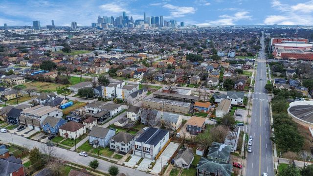 2911 Wichita Street, Houston, TX 77004