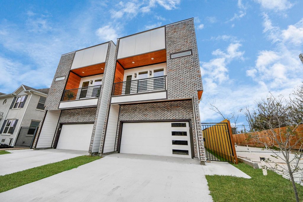 2911 Wichita Street, Houston, TX 77004