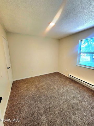 1024 Ranch Drive, Toledo, OH 43607