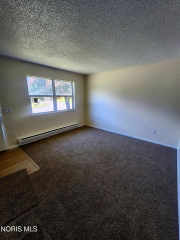 1024 Ranch Drive, Toledo, OH 43607