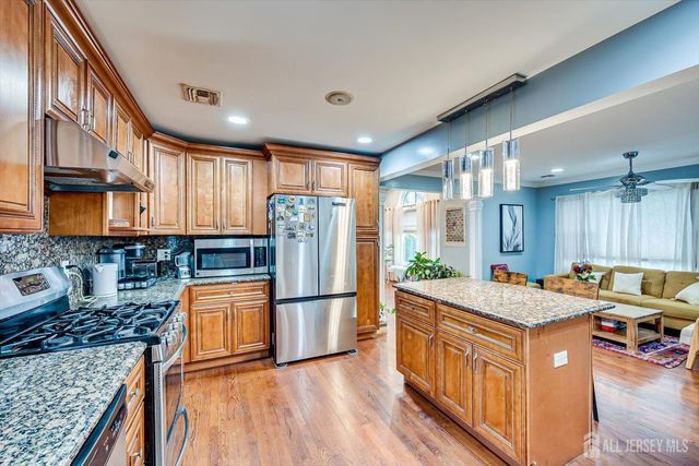 259 McFarlane Road, Colonia, NJ 07067