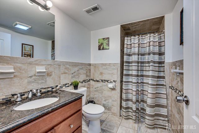 259 McFarlane Road, Colonia, NJ 07067