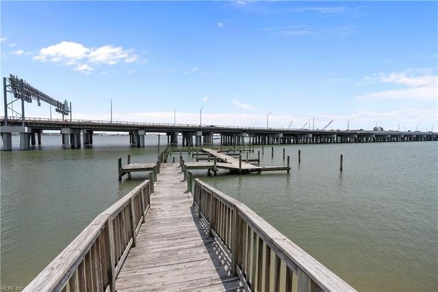 865 Little Bay Ave Apt 4, Norfolk, VA 23503