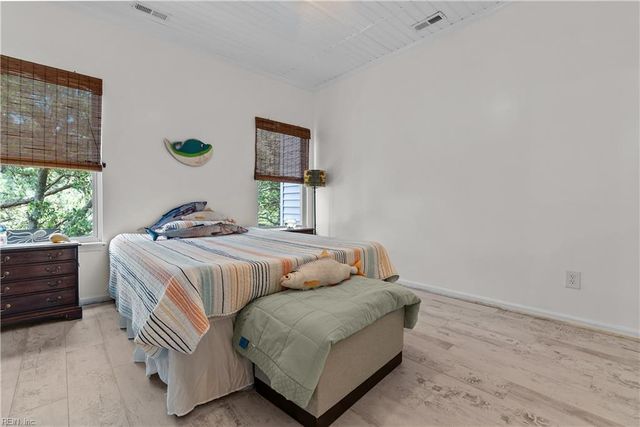 865 Little Bay Ave Apt 4, Norfolk, VA 23503