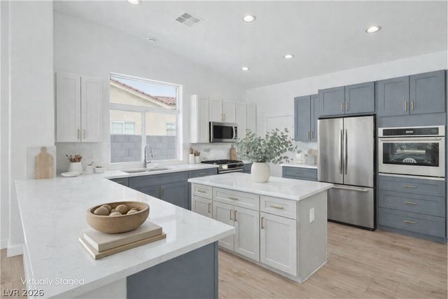 7411 Thornbuck Place, Las Vegas, NV 89131