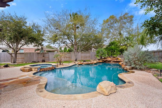 2878 Alentina Ct, League City, TX 77573