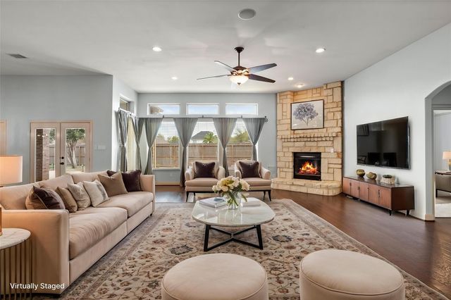 2878 Alentina Ct, League City, TX 77573