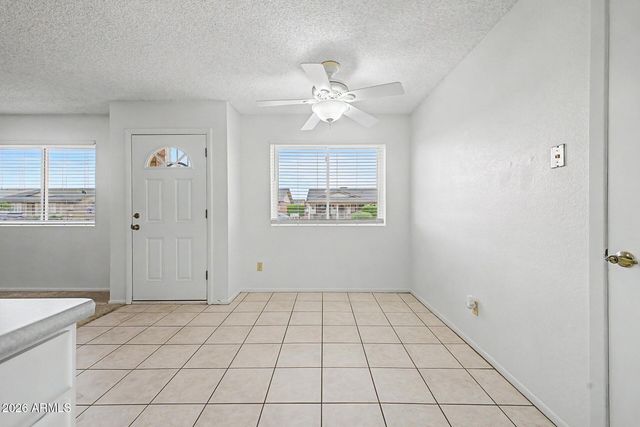9662 W CINNABAR Avenue B, Peoria, AZ 85345