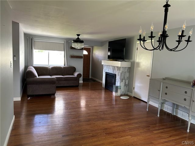 39 Elm Hill way, Camillus, NY 13031